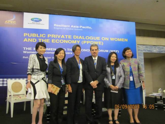 1240226_10201592085151408_2066613996_n